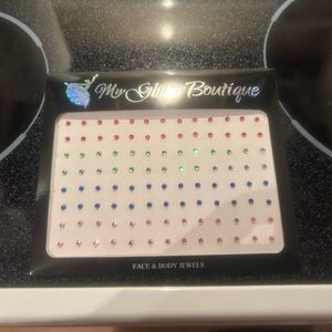 Brand New Self-Adhesive Eye Gems